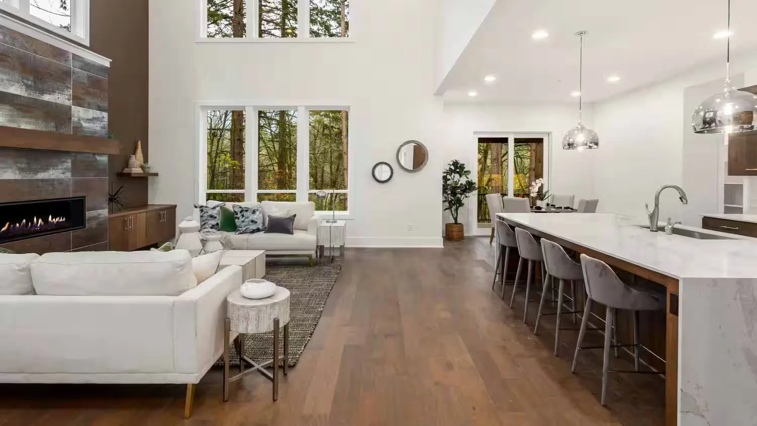 Bright Houston home kept clean with recurring maid service